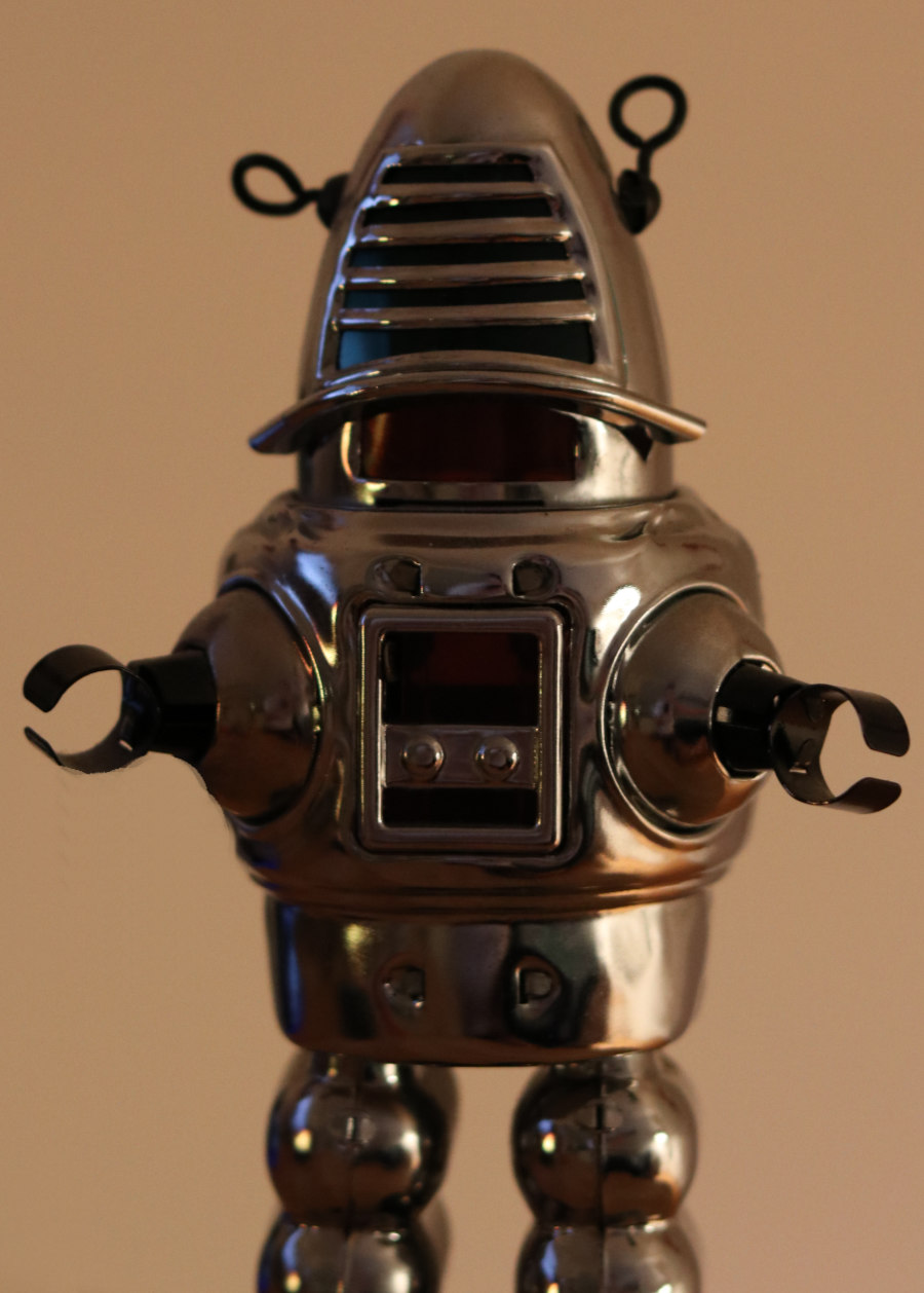 Robbie the Robot (toy version) image by Em & Theo via Unsplash